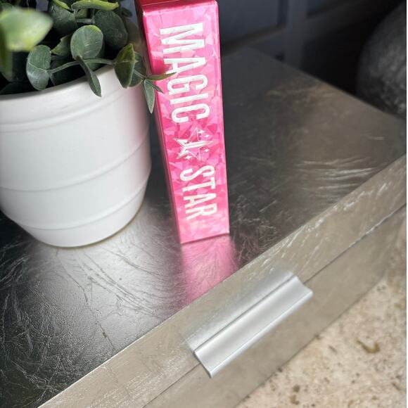 Jeffree Star Magic Star Concealer Shade C 3.5 Light Beige Cream New In Box - Picture 5 of 5